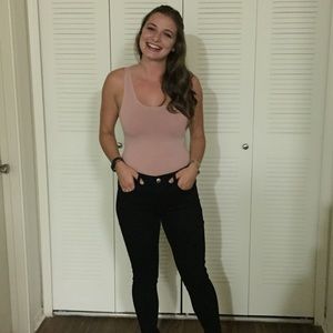 Meet your Posher, Angela